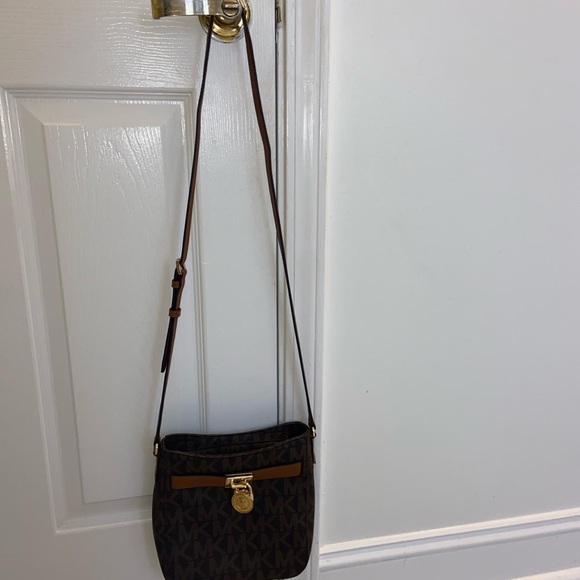 michael kors crossbody purse - Picture 3 of 4